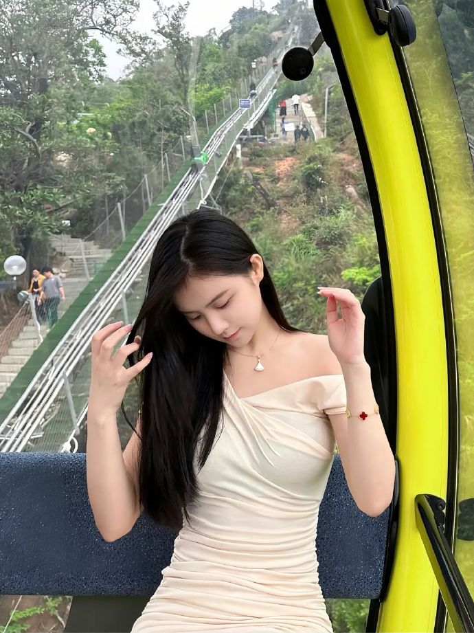 抓娃娃 封面